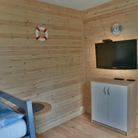 Bungalowy Boja 홈스테이 우스트카